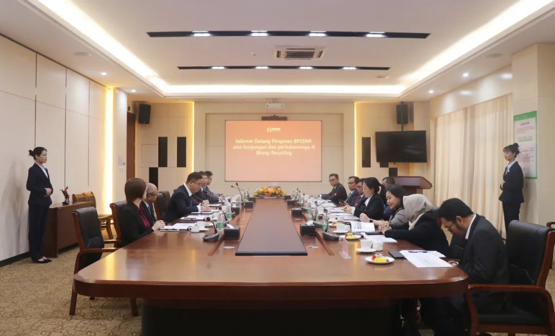 20231208-1-印尼工业部、莫罗瓦利金属工业理工学院、佛山职业技术学院莅临威尼斯87978797循环交流访问.jpg