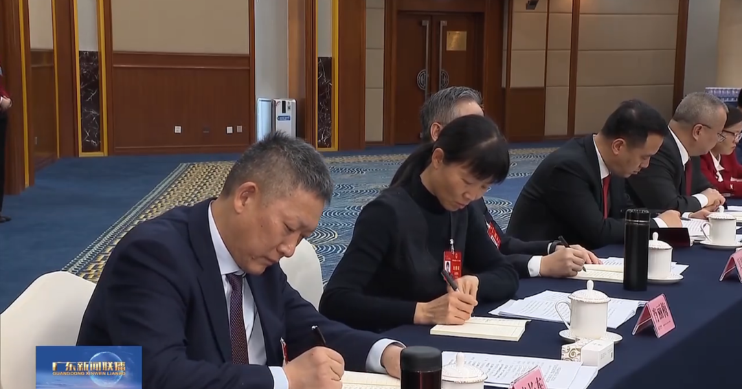 20240306-3-全国人大代表李长东：加快发展方式绿色转型，，，，，助力实现“双碳”目标.png